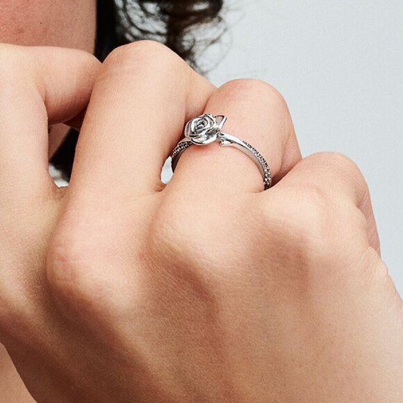 Women's Rose in Bloom Sterling Silver Classic Elegance Symbol Ring Great Gift - Picture 4 of 4